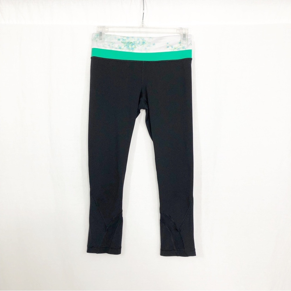 Lululemon High Rise Yoga Capri Workout Leggings, Size 4, Black Green